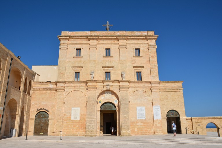 Basilica Santuario di Santa Maria de Finibus Terrae