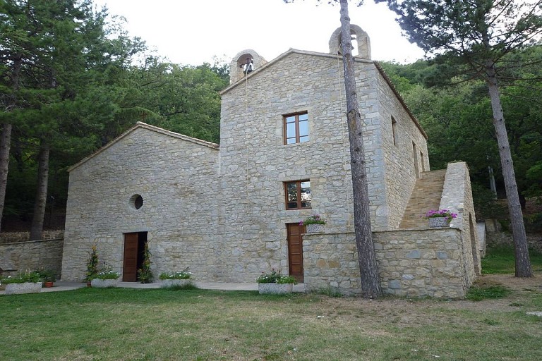 Santuario Santa Maria Materdomini