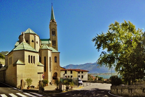 Santuario delle Sante Bartolomea Capitanio e Vincenza Gerosa Santuario delle Sante Bartolomea Capitanio e Vincenza Gerosa