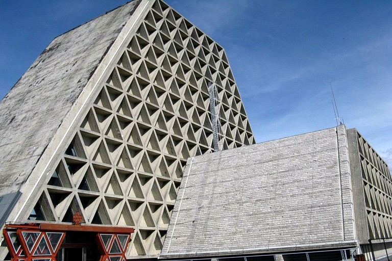 Santuario nazionale a Maria Madre Regina Santuario nazionale a Maria Madre Regina