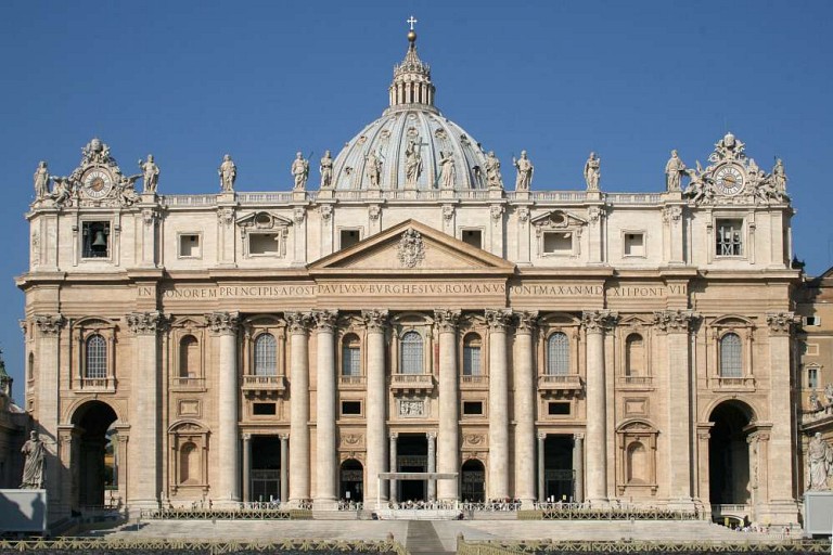 Santuario della Basilica di San Pietro in Vaticano Santuario della Basilica di San Pietro in Vaticano