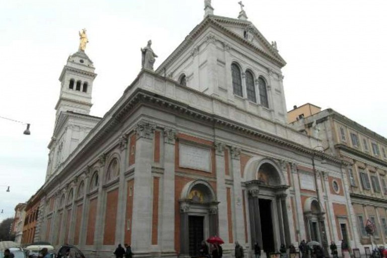 Santuario Basilica Sacro Cuore di Gesù a Castro Pretorio Santuario Basilica Sacro Cuore di Gesù a Castro Pretorio