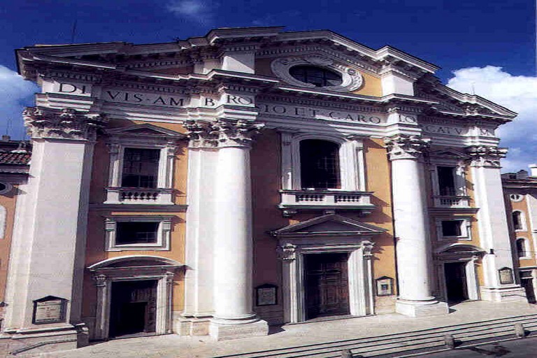 Santuario Basilica dei Santi Ambrogio e Carlo al Corso Santuario Basilica dei Santi Ambrogio e Carlo al Corso