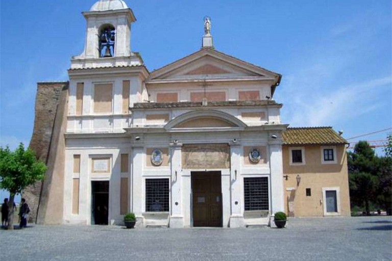 Santuario Santa Maria del Divino Amore Santuario Santa Maria del Divino Amore