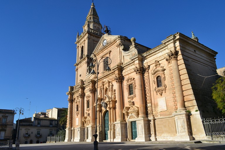 Cattedrale San Giovanni Battista Cattedrale San Giovanni Battista