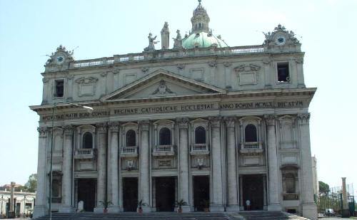 Santuario Basilica dell'Incoronata Madre del Buon Consiglio Santuario Basilica dell'Incoronata Madre del Buon Consiglio