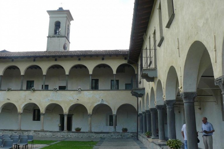Santuario Santa Maria del Lavello Santuario Santa Maria del Lavello