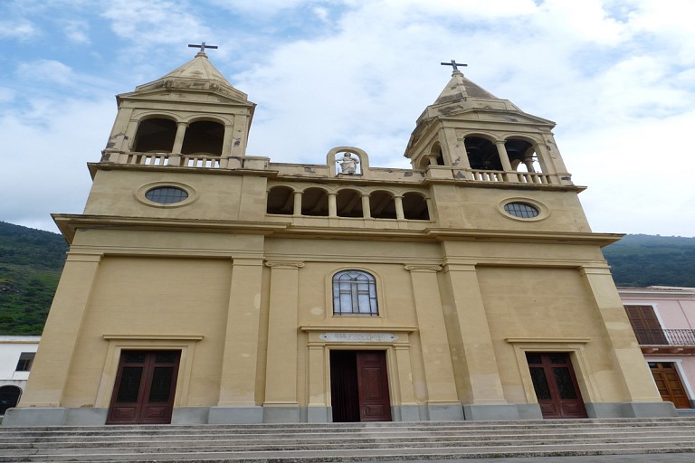 Santuario Santa Maria del Terzito Santuario Santa Maria del Terzito