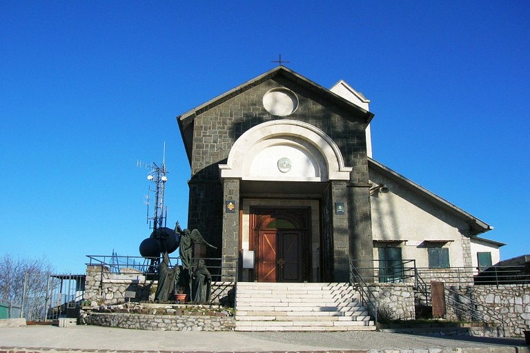 Santuario S.Michele Arcangelo al Monte Faito Santuario S.Michele Arcangelo al Monte Faito